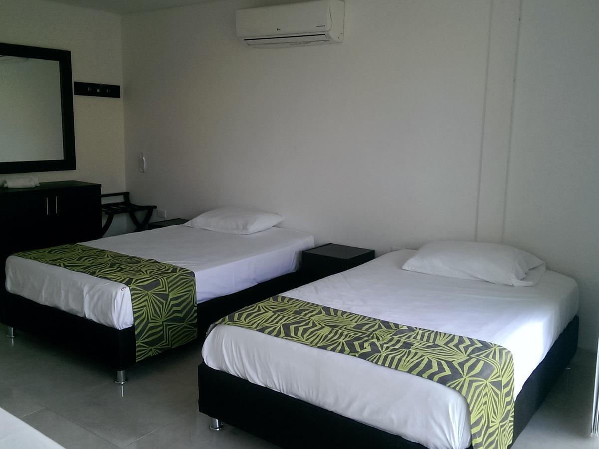 נייבה Hotel Septima Avenida מראה חיצוני תמונה